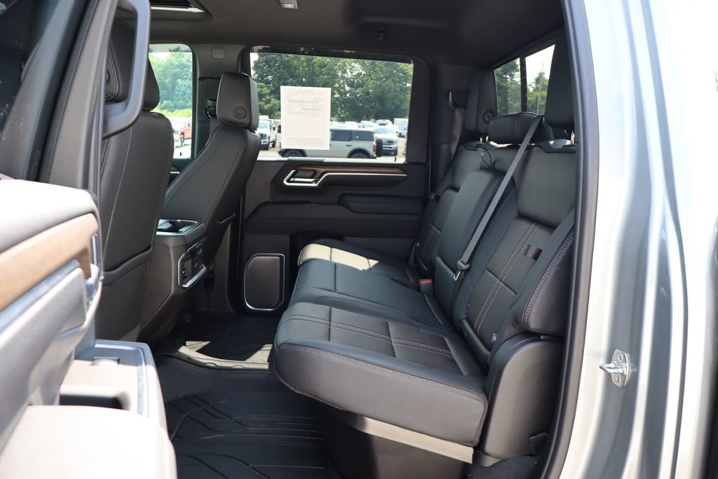 Used 2026 Chevrolet Silverado 3500 High Country w/ High Country Premium Package AWD/4WD image 11