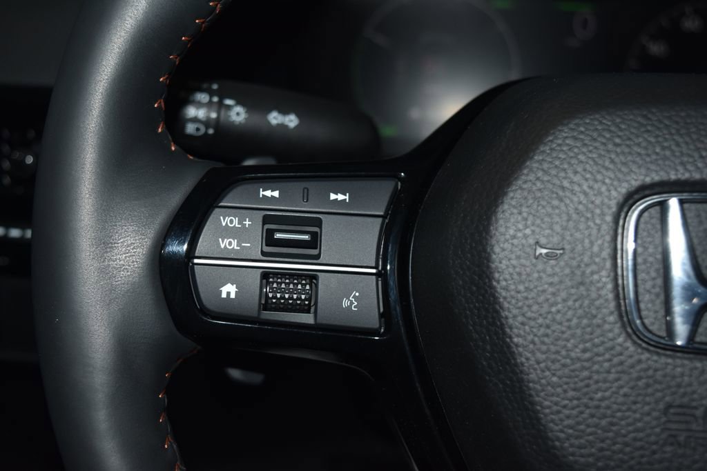 Used 2023 Honda CR-V Sport Touring image 9