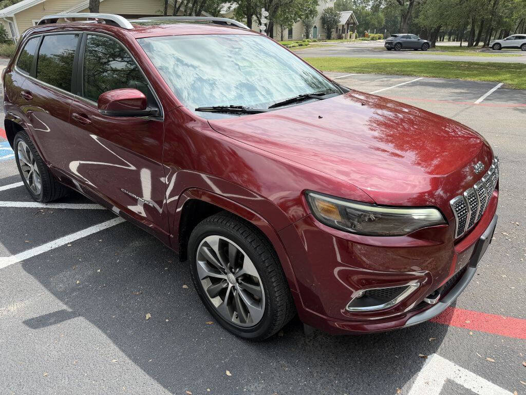 Used 2019 Jeep Cherokee Overland w/ Technology Group FWD image 7