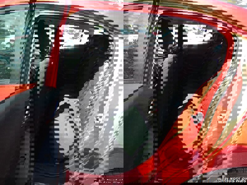 Used 2015 MAZDA MAZDA3 i Sport image 38