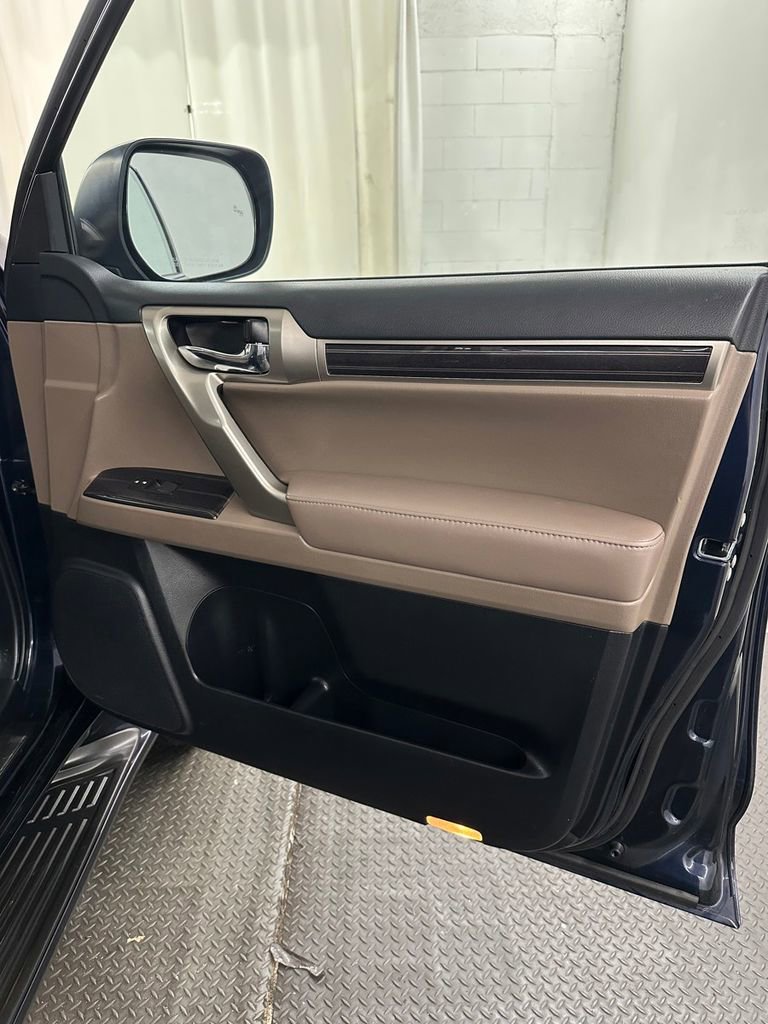 Used 2021 Lexus GX 460 Premium image 41