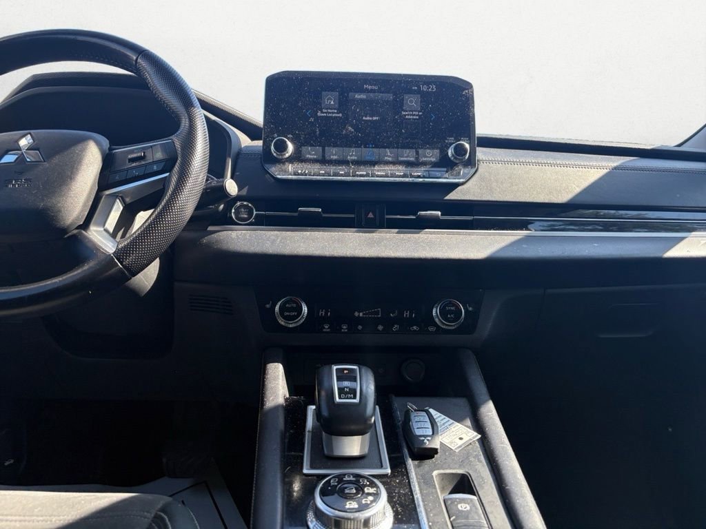 Used 2022 Mitsubishi Outlander SE image 18