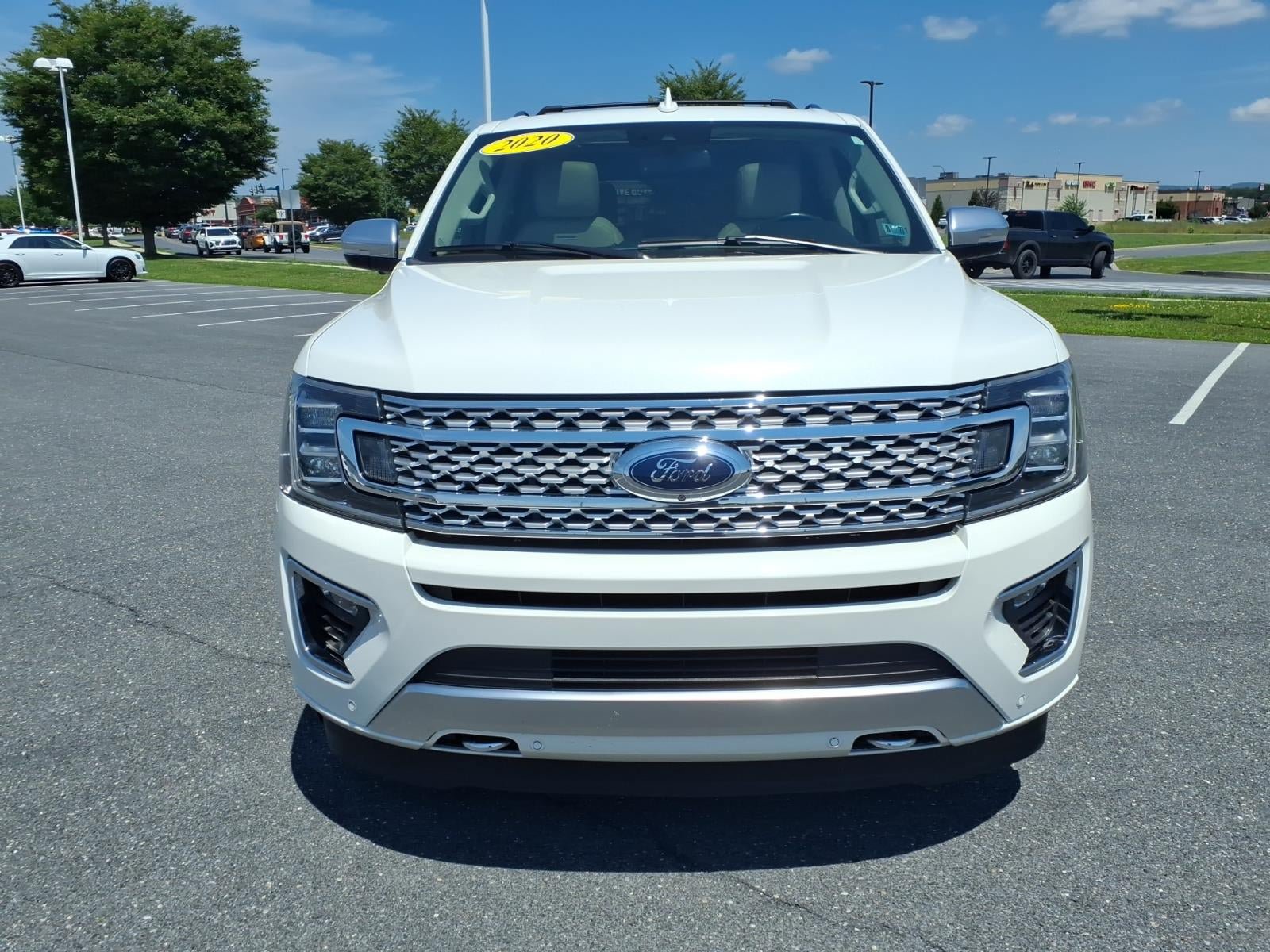 Used 2020 Ford Expedition Platinum AWD/4WD image 2