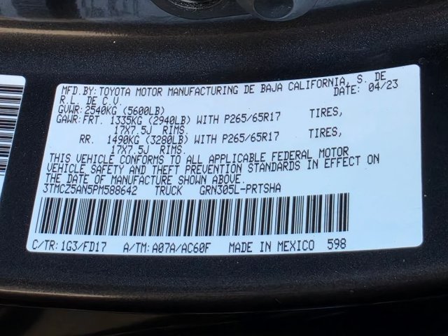 Used 2023 Toyota Tacoma TRD Sport AWD/4WD image 33