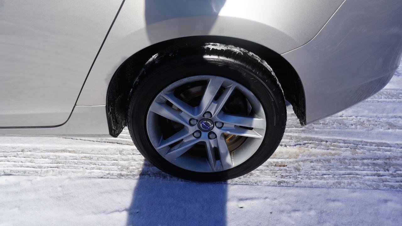Used 2015 Volvo V60 T5 Premier w/ Convenience Package AWD/4WD image 10