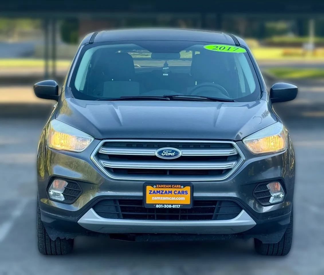 Used 2017 Ford Escape SE AWD/4WD image 4