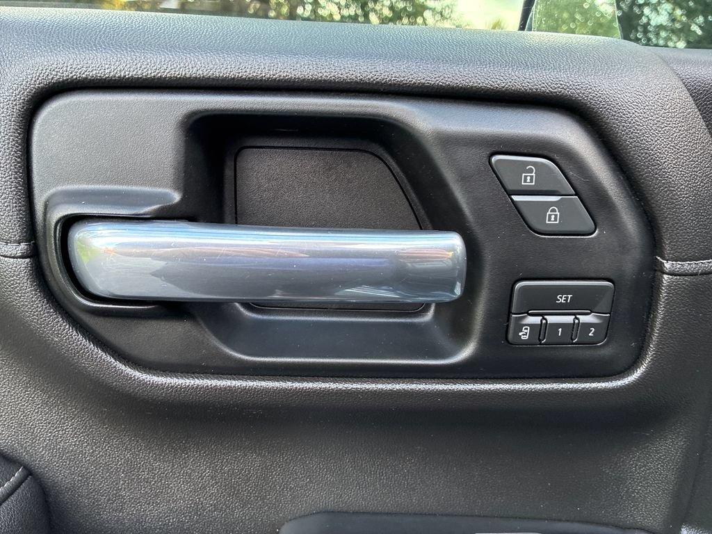 Used 2019 GMC Sierra 1500 SLT w/ SLT Premium Plus Package AWD/4WD image 14