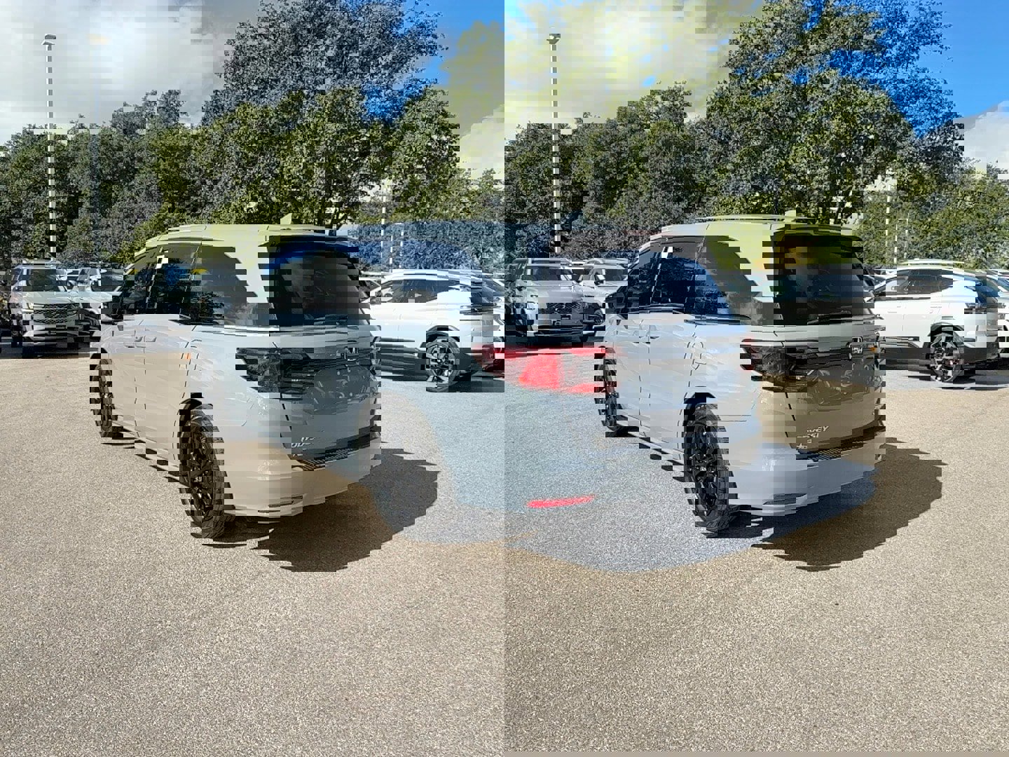 Used 2024 Honda Odyssey Sport image 4