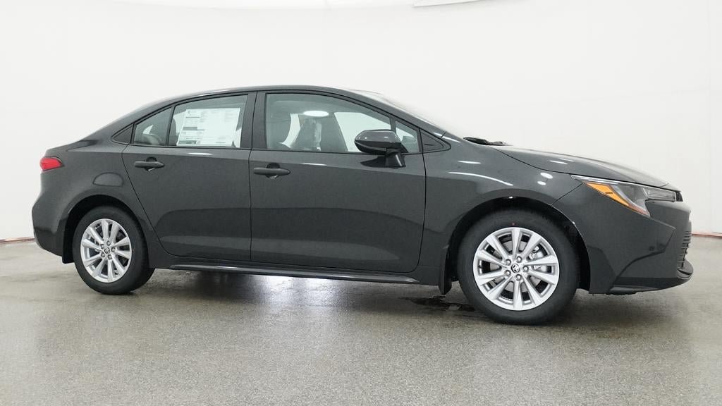 New 2026 Toyota Corolla LE FWD image 28