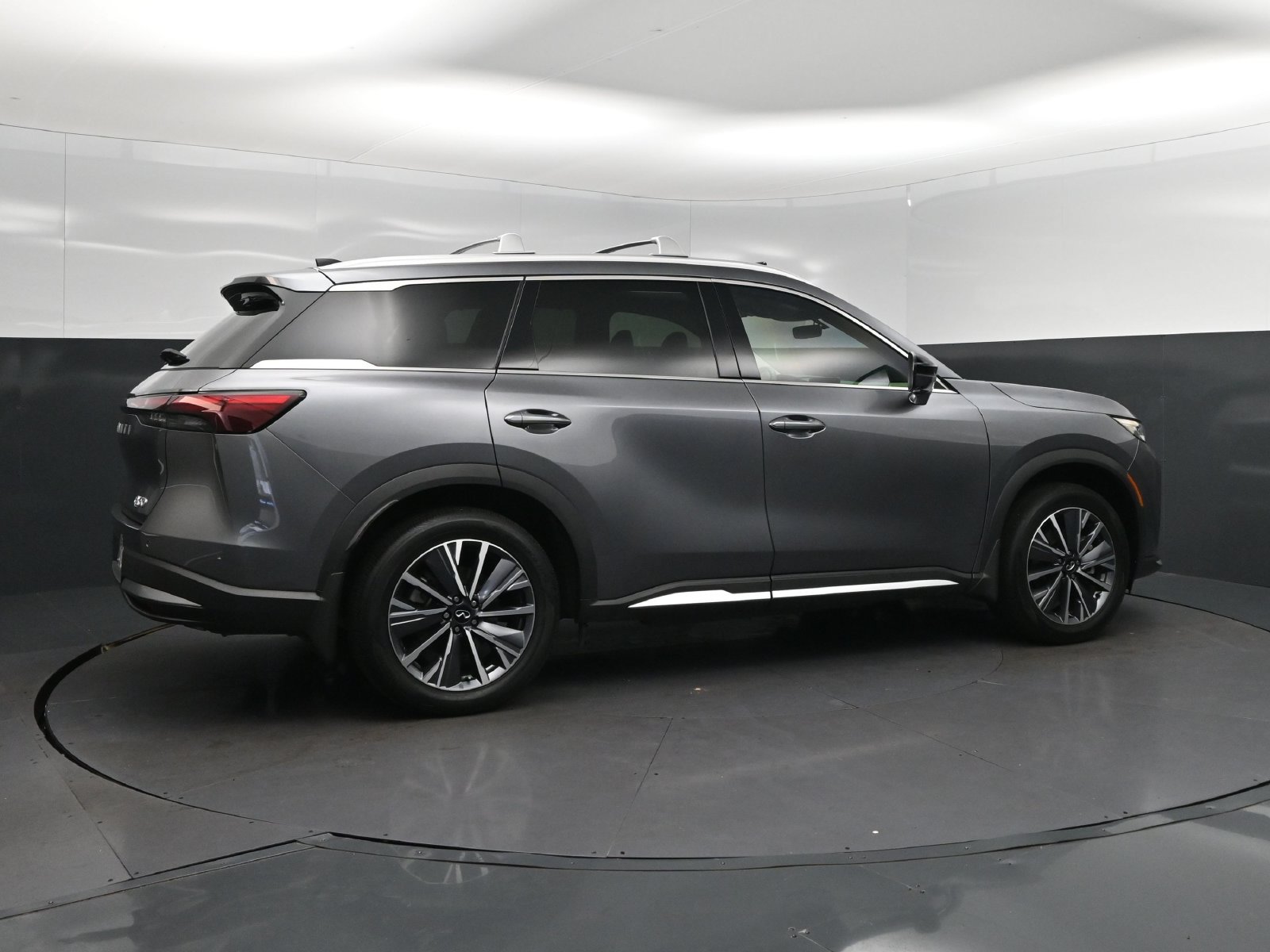 Used 2026 INFINITI QX60 Luxe w/ Cargo Package FWD image 8