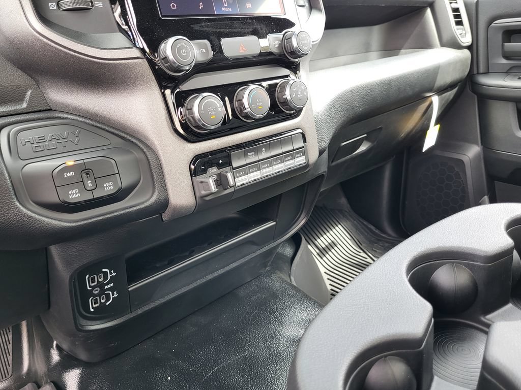 New 2026 RAM 2500 Tradesman AWD/4WD image 21