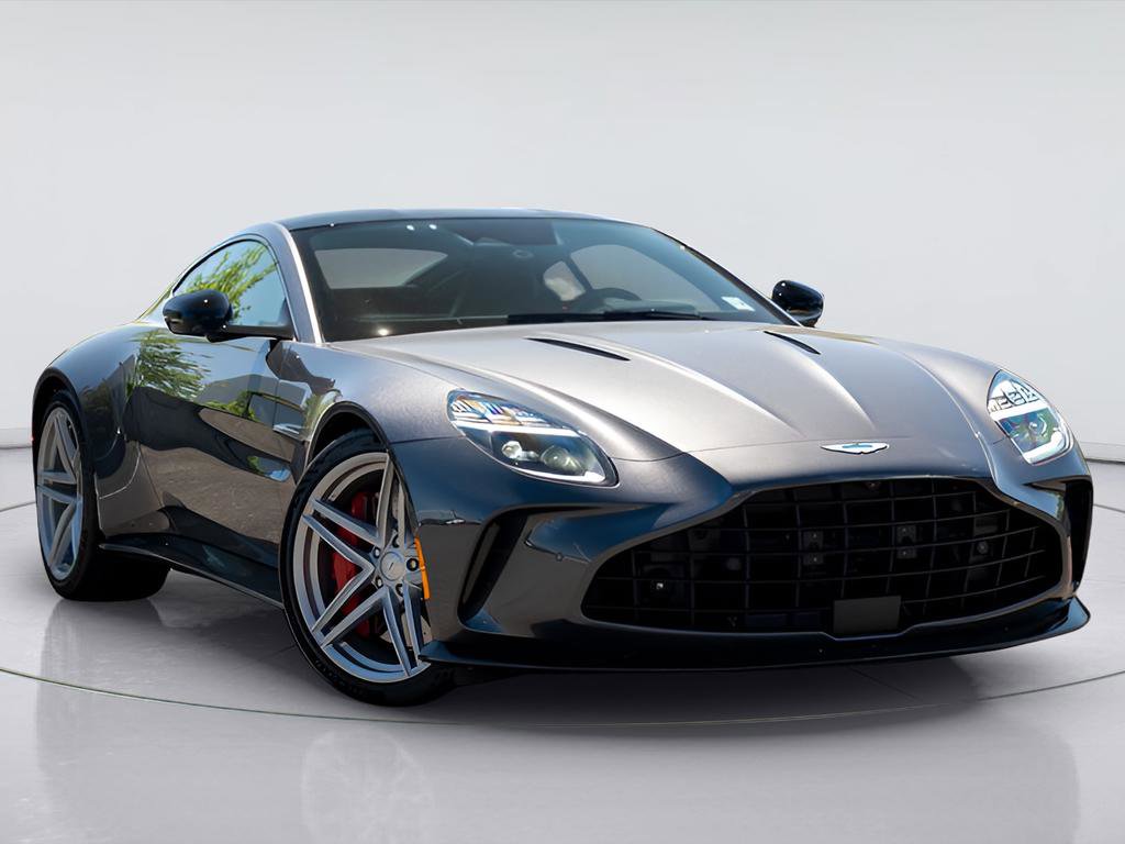Used 2025 Aston Martin V8 Vantage Coupe RWD image 3