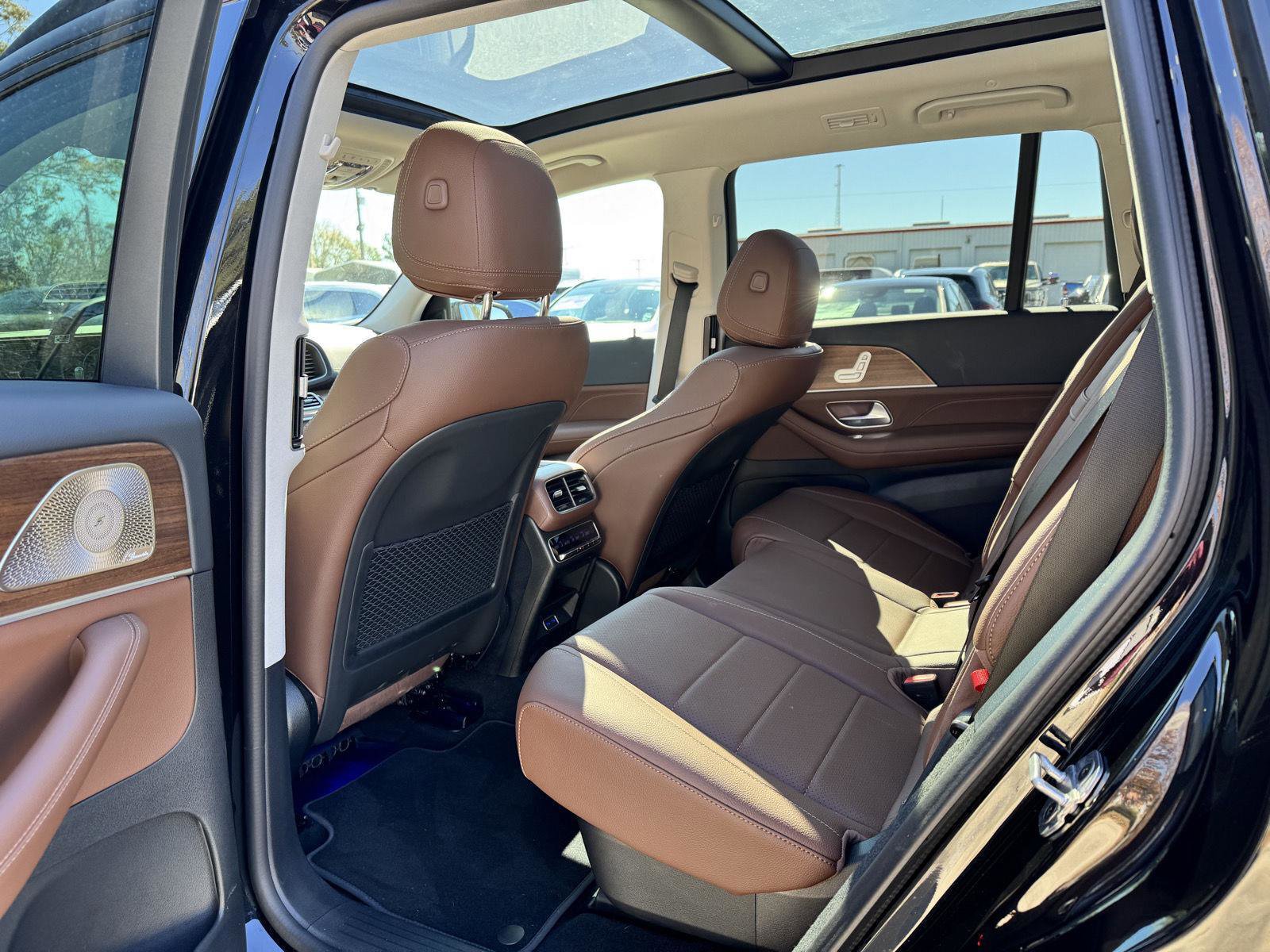 Certified 2026 Mercedes-Benz GLS 450 4MATIC image 17