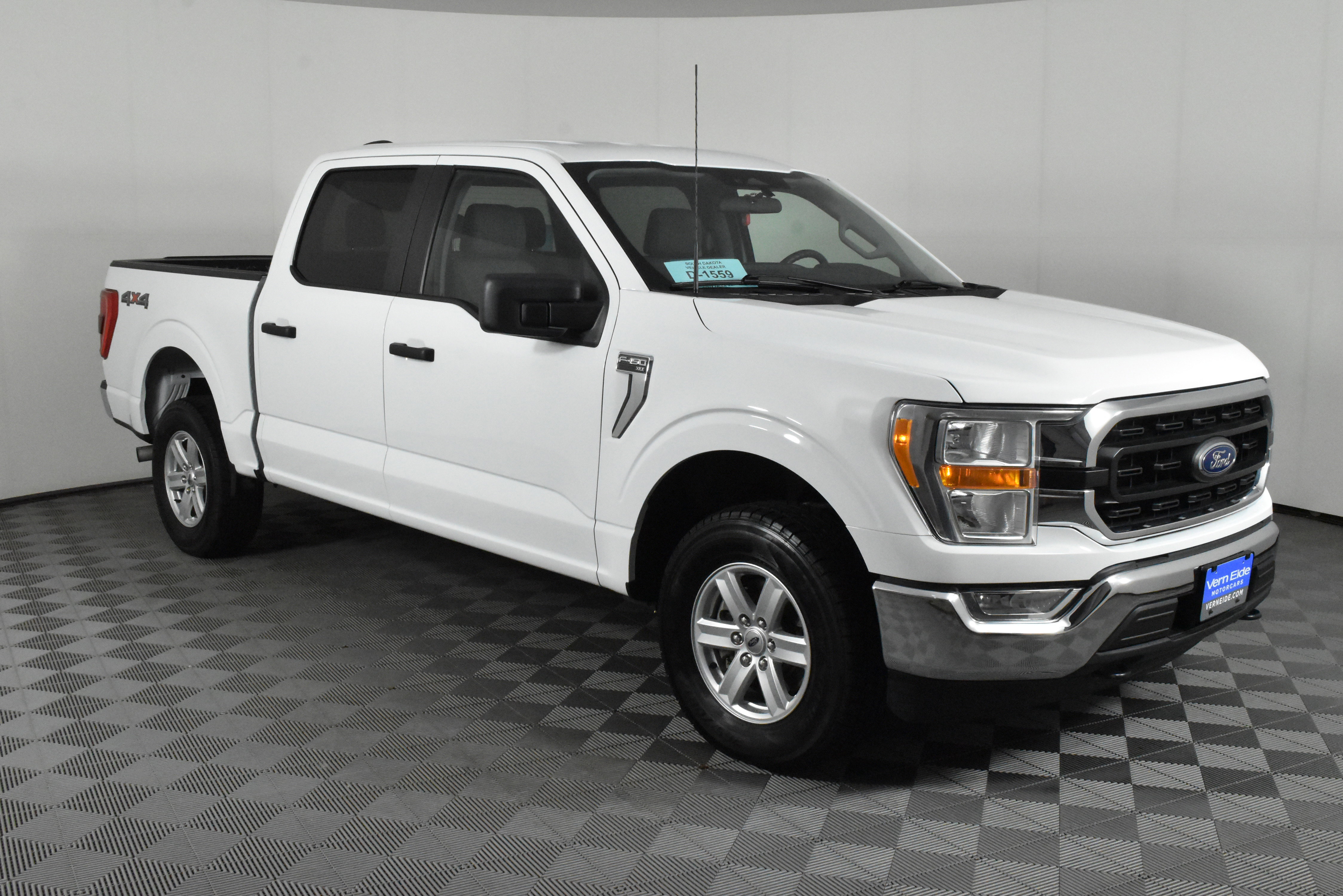 Used 2022 Ford F150 XLT image 4