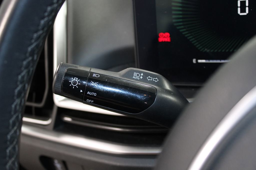 Used 2024 Kia Sorento S image 24