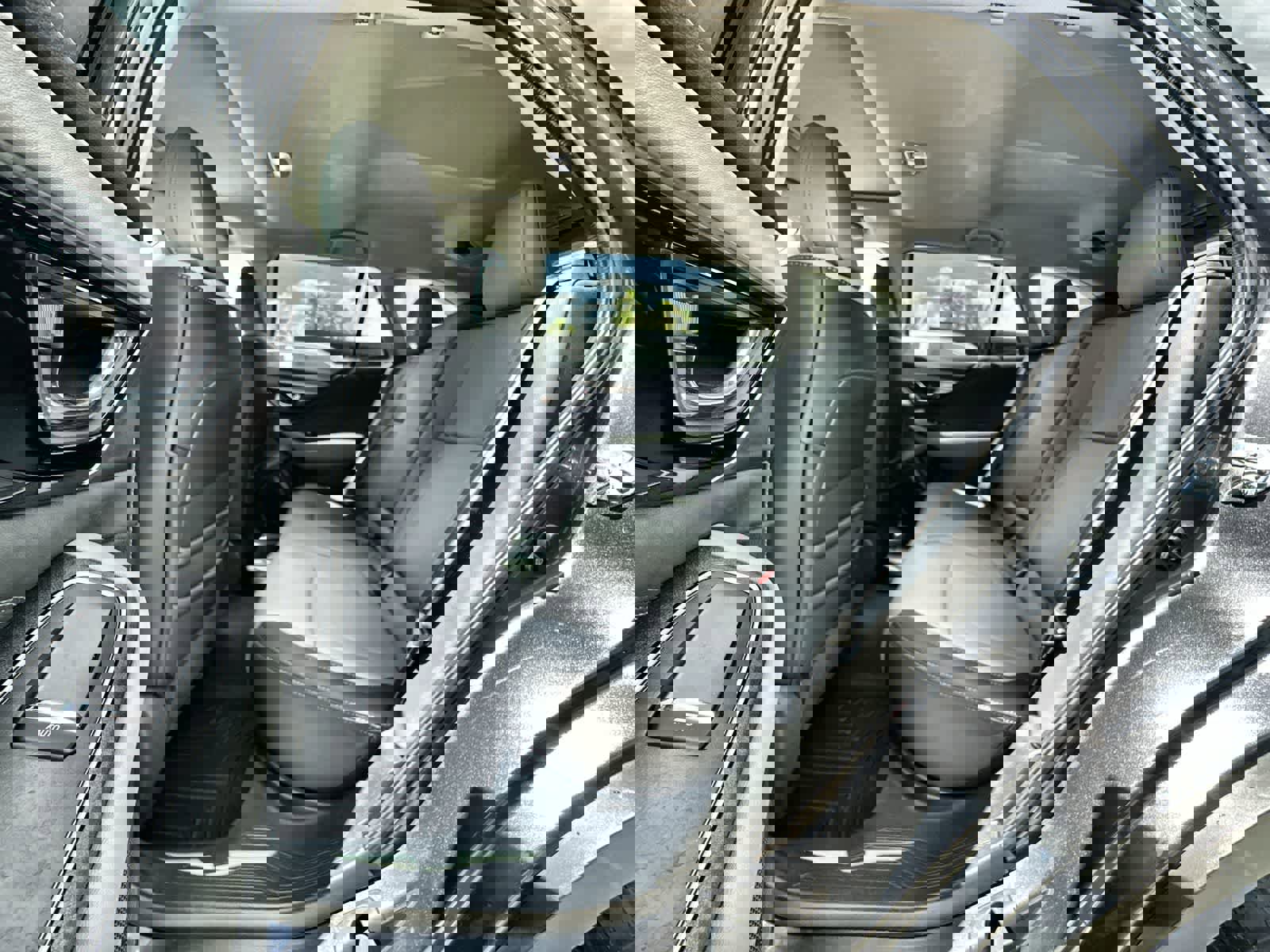 Used 2025 Subaru Outback Limited image 4