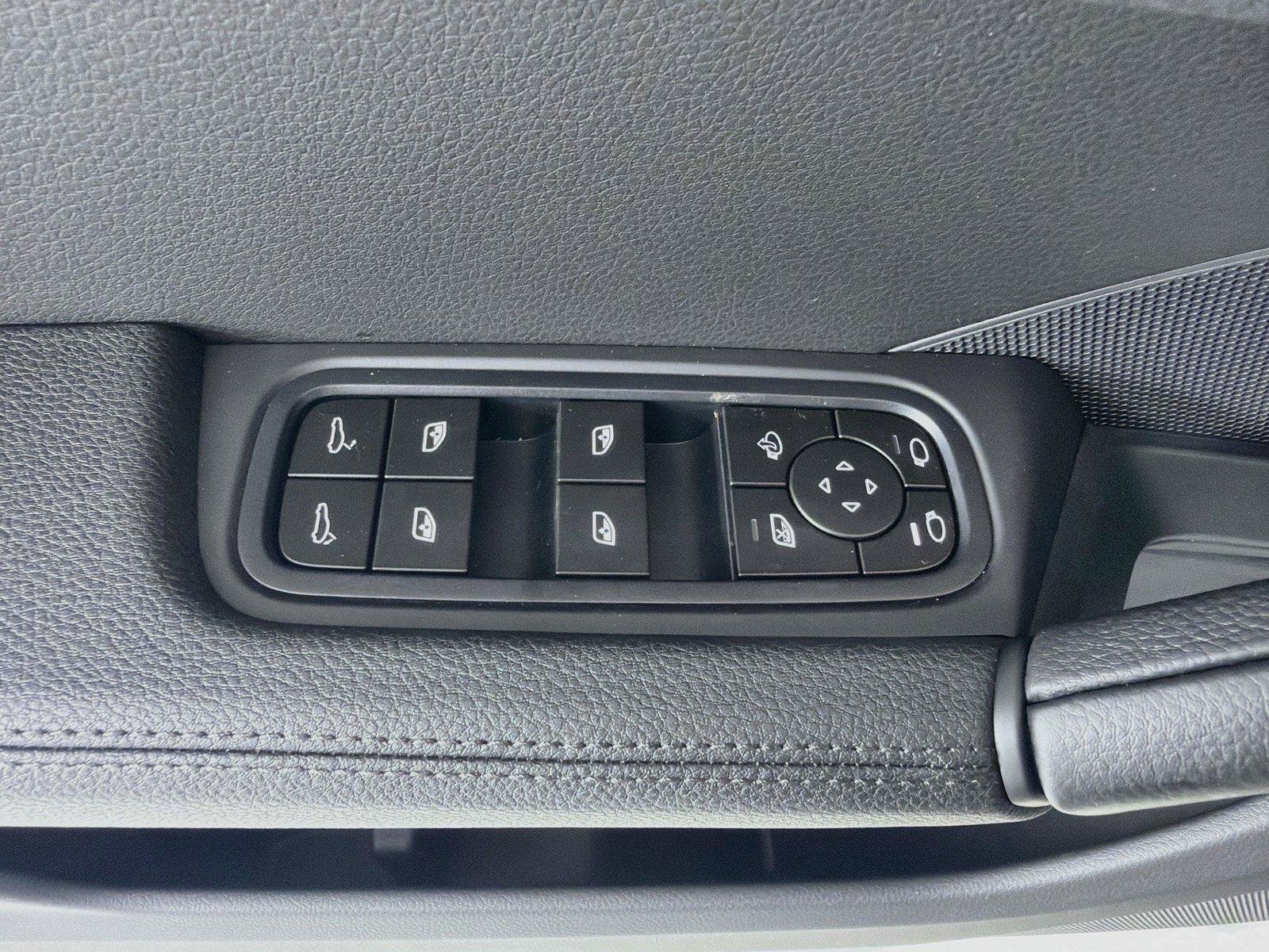 New 2026 Porsche Cayenne S AWD/4WD image 9