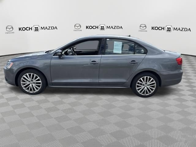 Used 2014 Volkswagen Jetta SEL image 4