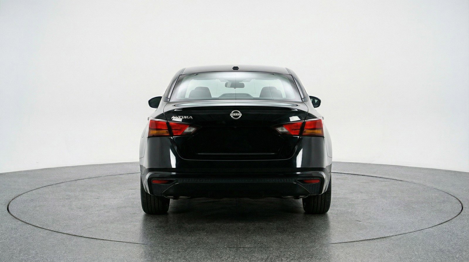 Used 2025 Nissan Altima 2.5 SV FWD image 7