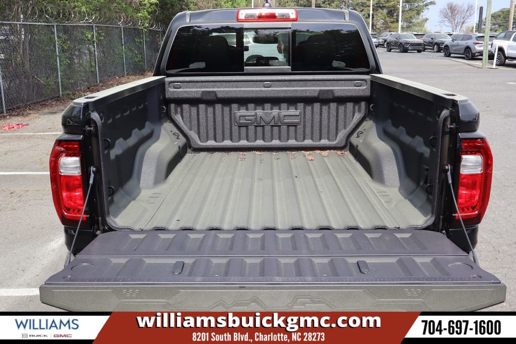 New 2026 GMC Canyon Denali w/ LPO, Denali Black Edition AWD/4WD image 8