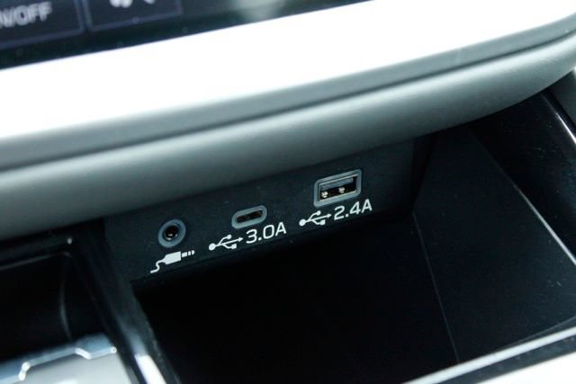 Used 2025 Subaru Outback Onyx Edition AWD/4WD image 29