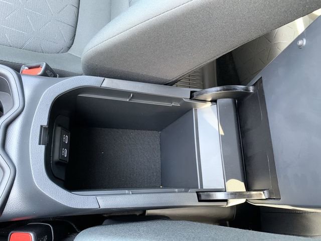 Used 2025 Toyota RAV4 XLE w/ Convenience Package image 26