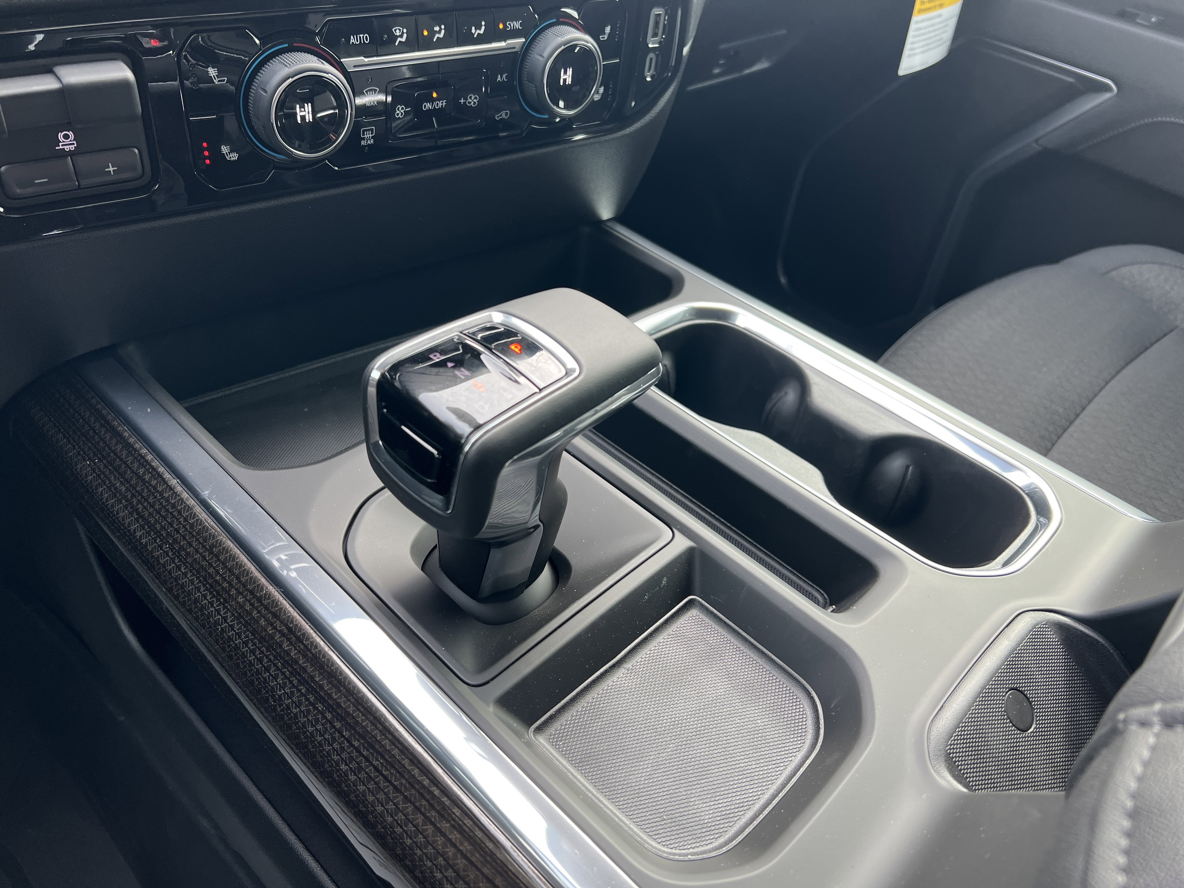 New 2026 Chevrolet Silverado 1500 LT w/ LPO, Dark Essentials Package image 28