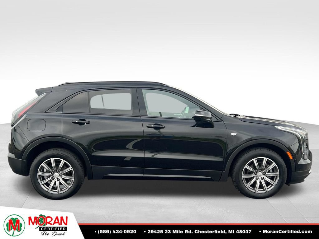 Used 2022 Cadillac XT4 Sport w/ Comfort Package AWD/4WD image 6