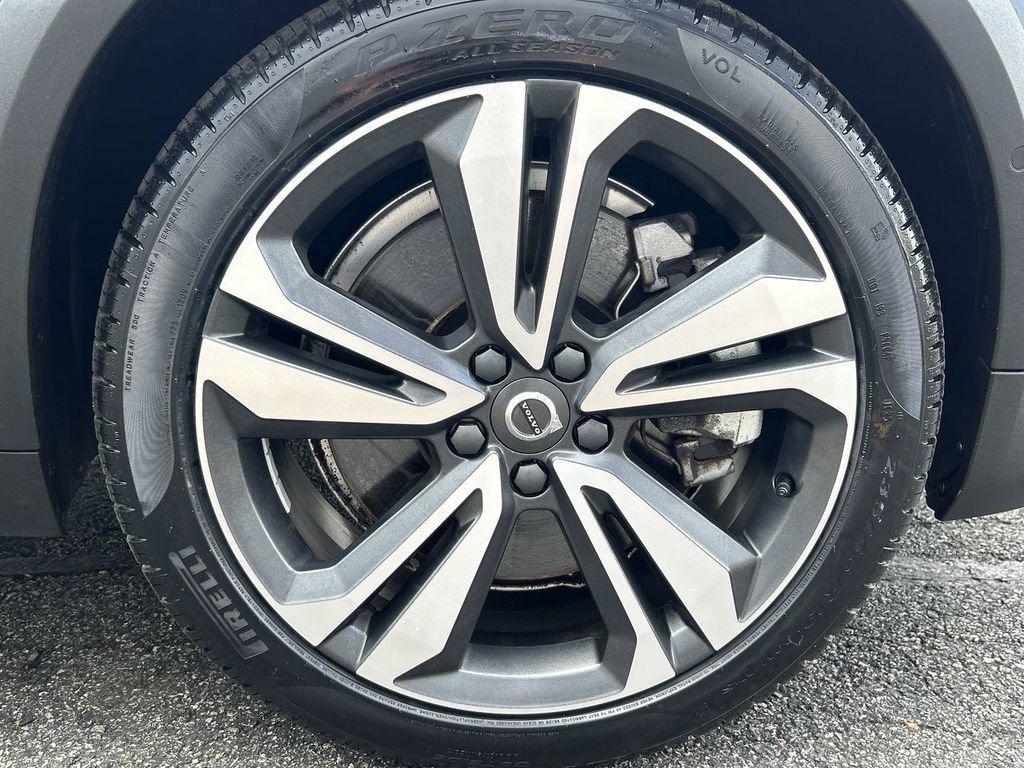 Certified 2023 Volvo V60 B5 Cross Country Plus AWD/4WD image 13