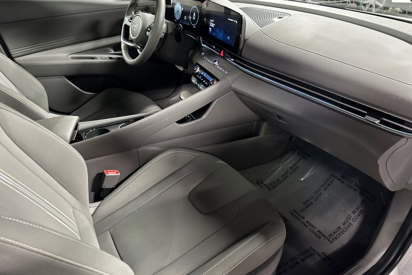 Used 2024 Hyundai Elantra SEL w/ Convenience Package FWD image 14