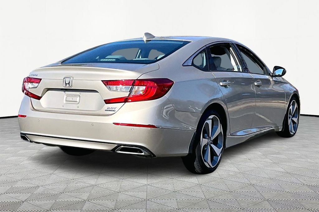 Used 2020 Honda Accord Touring image 6