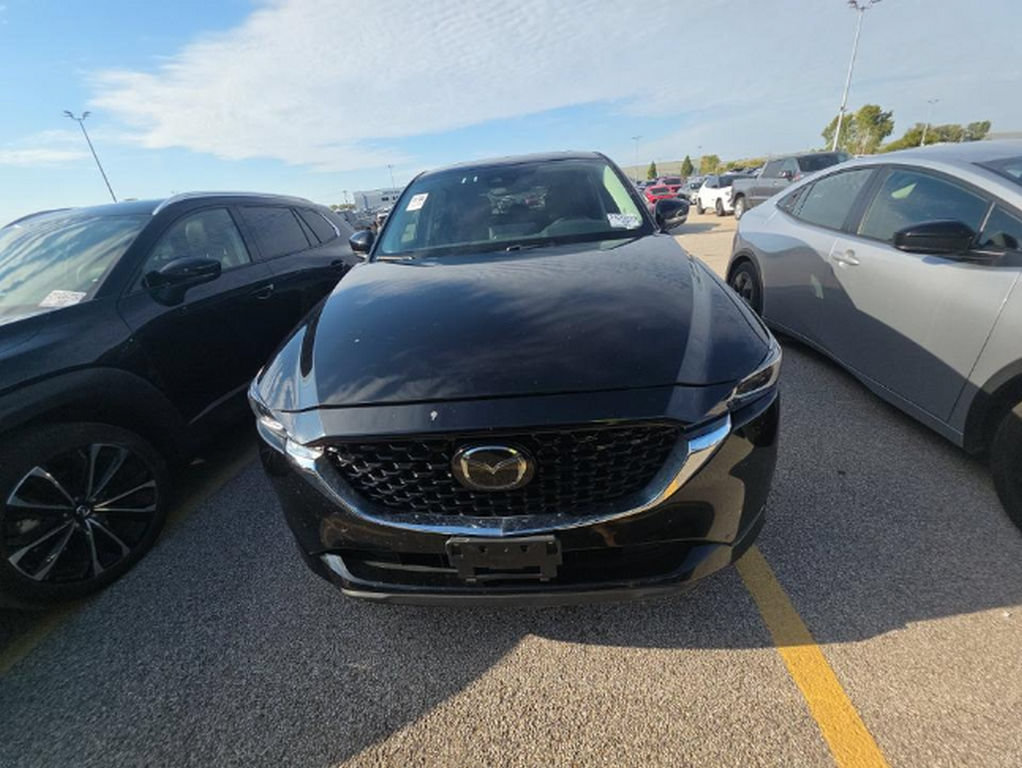 Used 2025 MAZDA CX-5 AWD 2.5 S w/ Preferred Package image 3