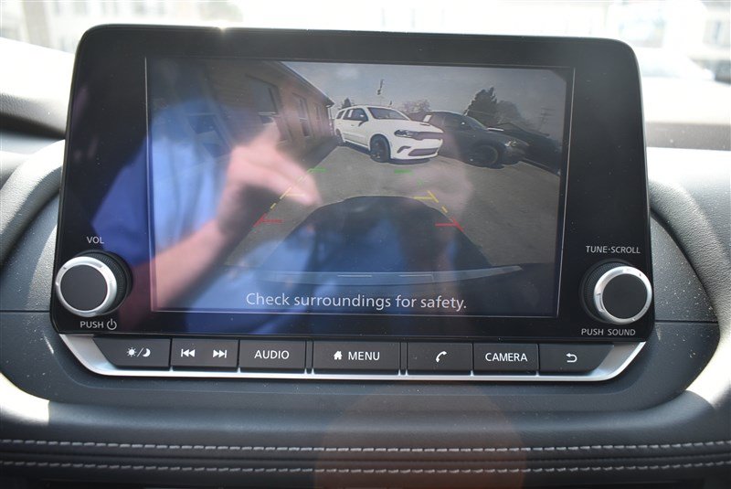Used 2023 Nissan Rogue SV AWD/4WD image 19