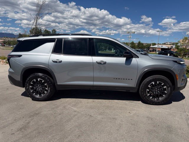 Used 2025 Chevrolet Traverse Z71 w/ Driver Confidence Package AWD/4WD image 11