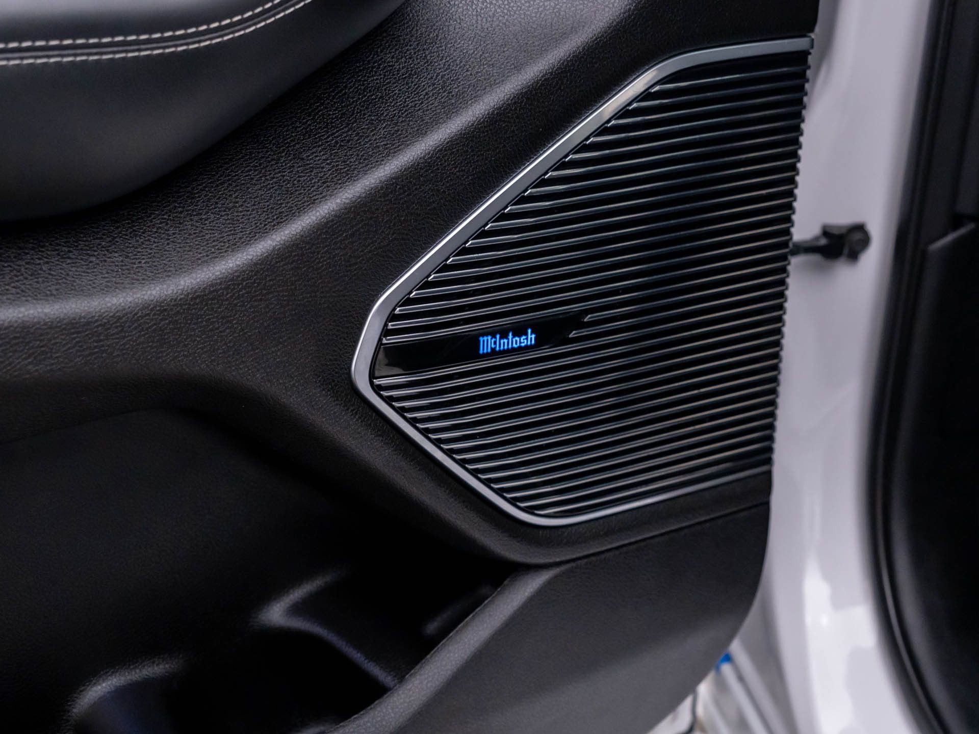 Used 2023 Jeep Grand Cherokee Overland image 15