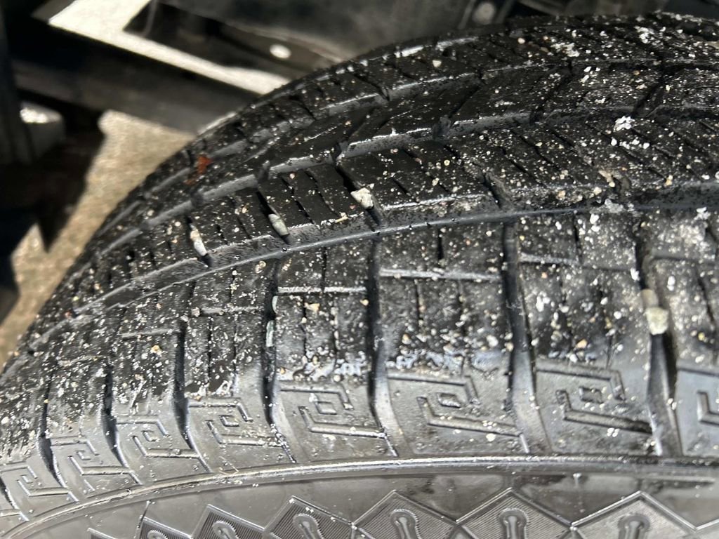 Used 2023 Ford Transit 250 Medium Roof image 10