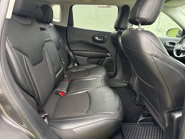 Used 2019 Jeep Compass Latitude w/ Popular Equipment Group AWD/4WD image 13