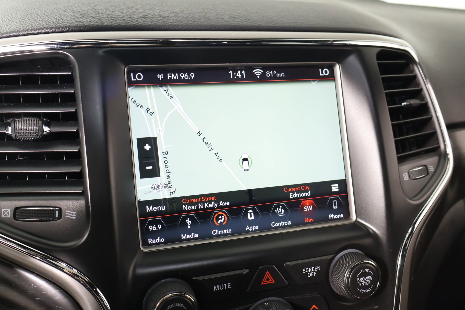 Used 2018 Jeep Grand Cherokee Altitude image 7