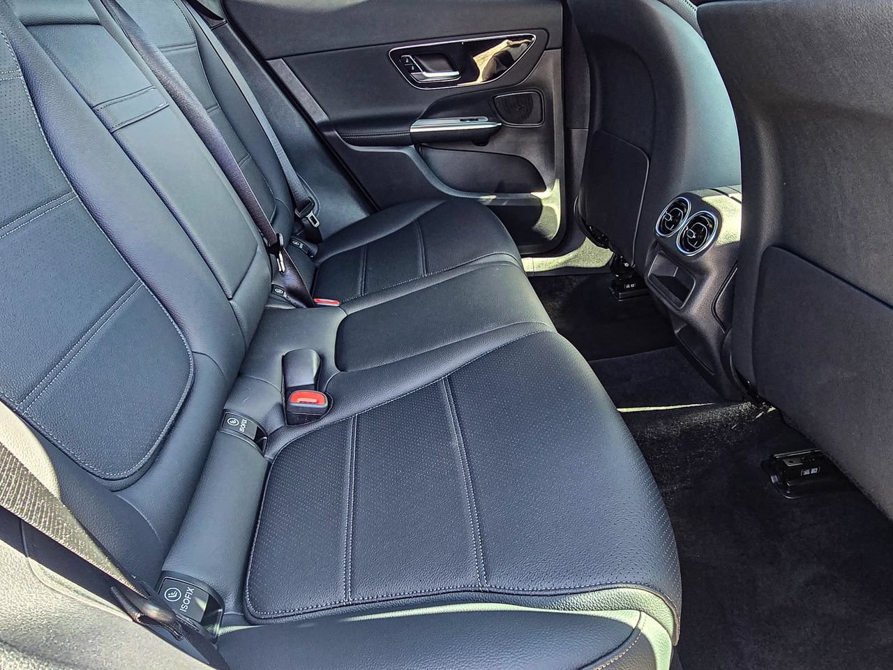 New 2026 Mercedes-Benz GLC 300 4MATIC image 34