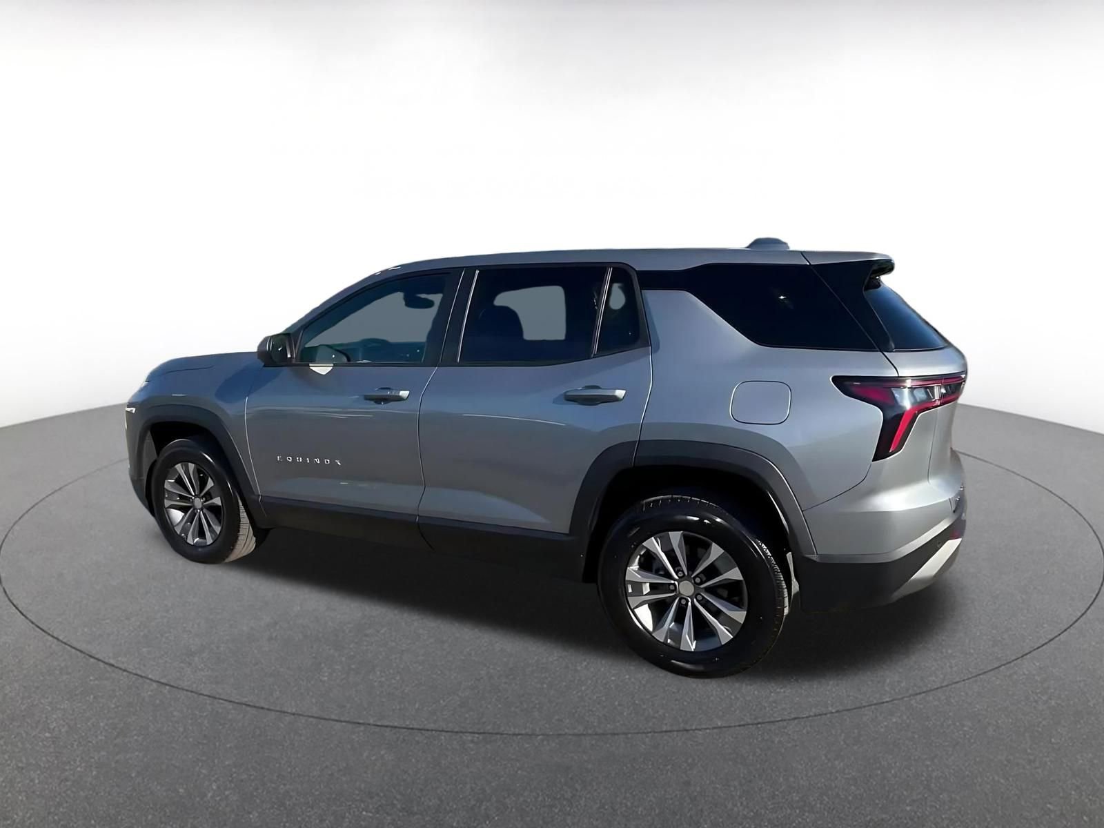 Used 2025 Chevrolet Equinox LT image 10