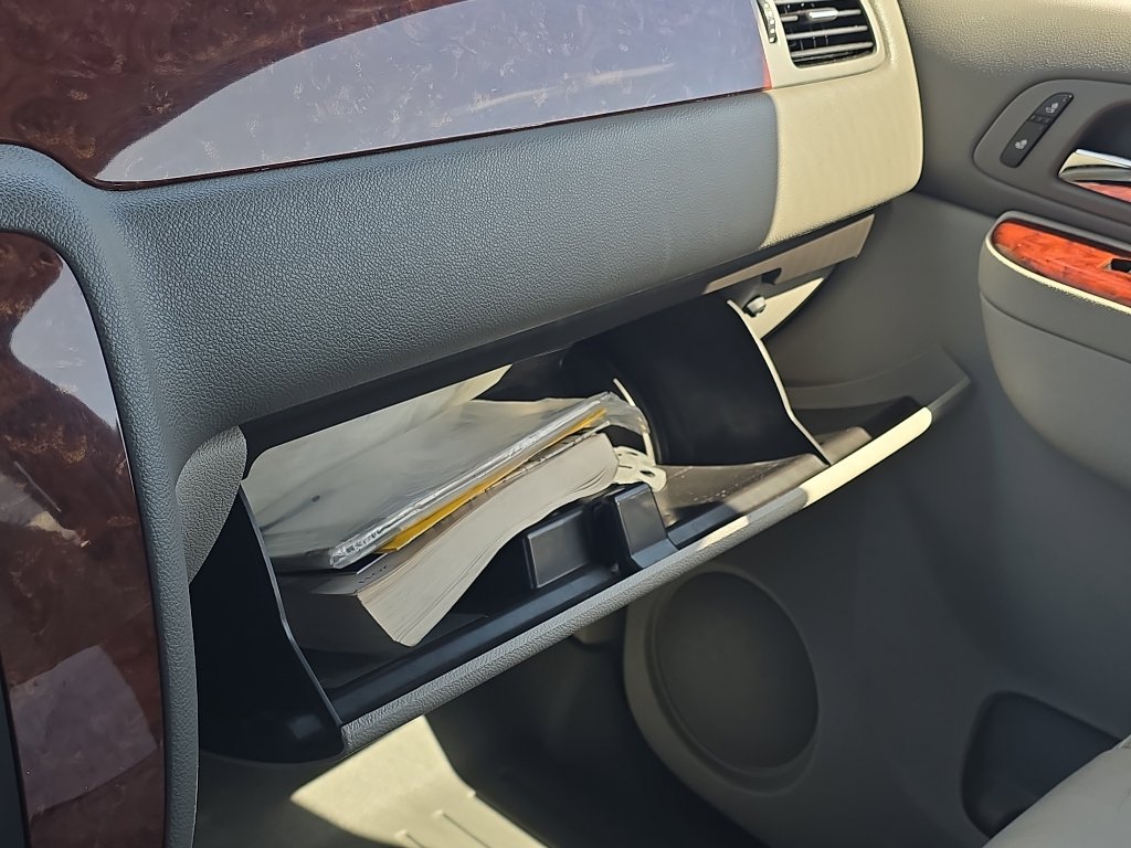 Used 2011 Chevrolet Tahoe LT w/ Luxury Package image 29