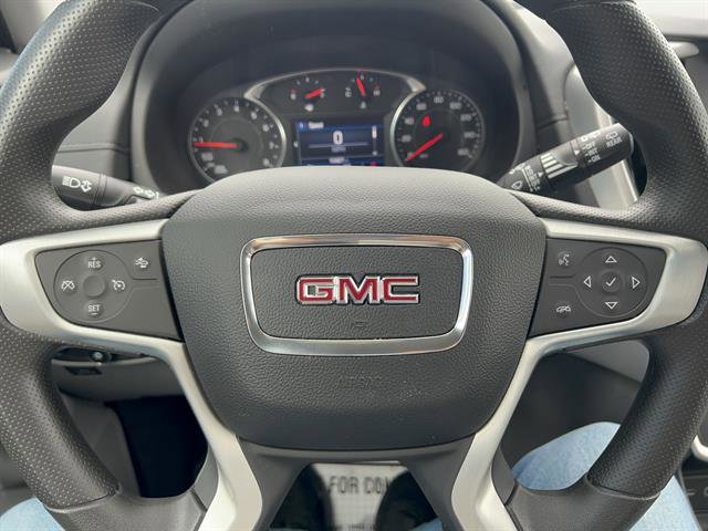Used 2024 GMC Terrain SLE w/ Driver Convenience Package image 19