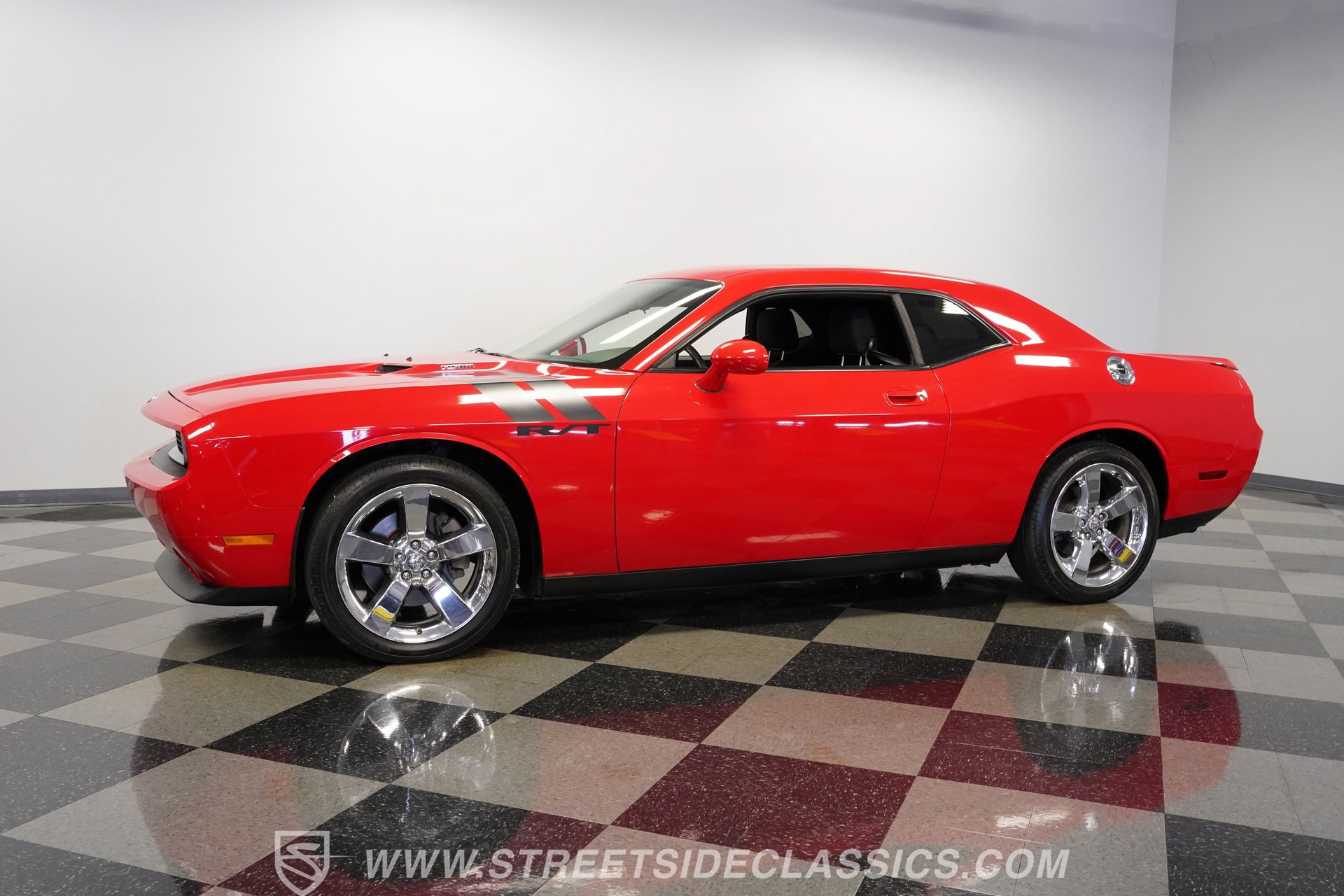 Used 2009 Dodge Challenger R/T RWD image 7