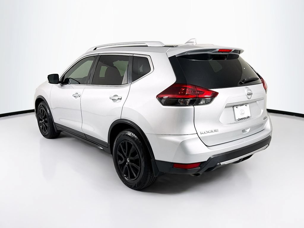 Used 2019 Nissan Rogue S w/ Special Edition Package FWD image 7