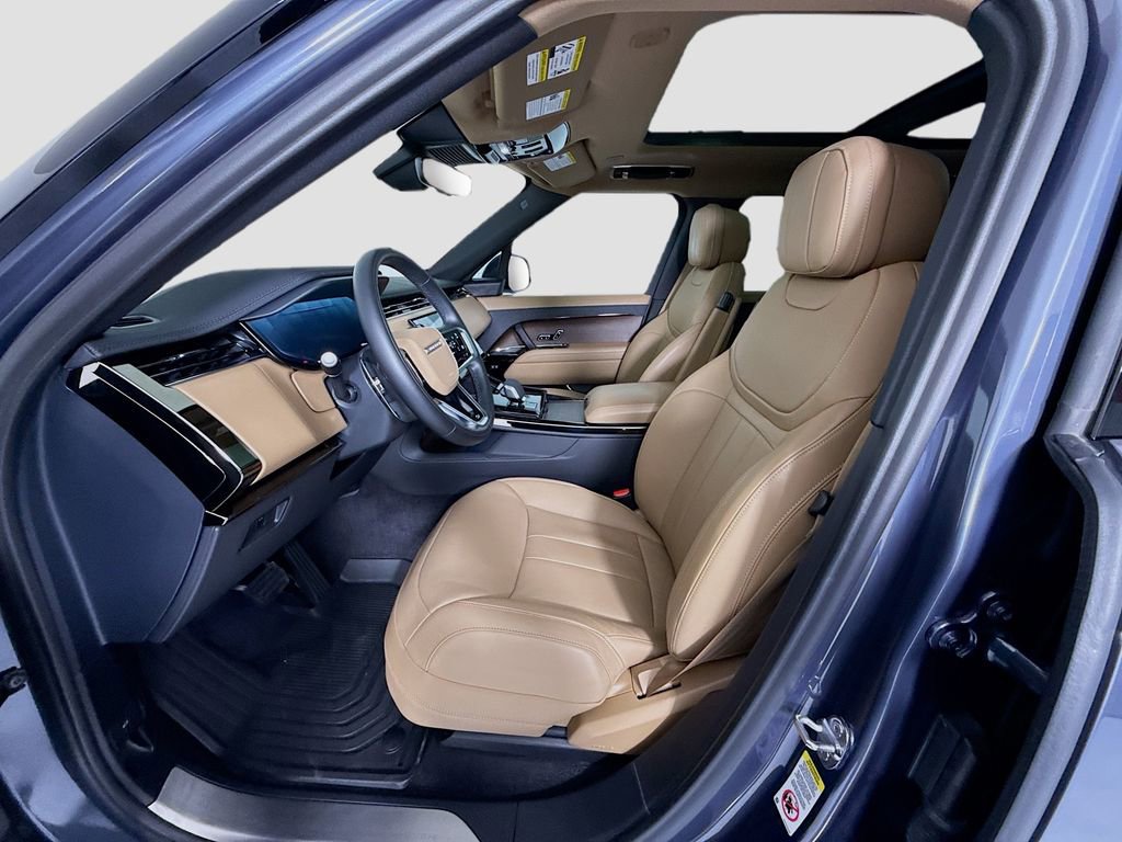 Used 2024 Land Rover Range Rover Sport SE image 19