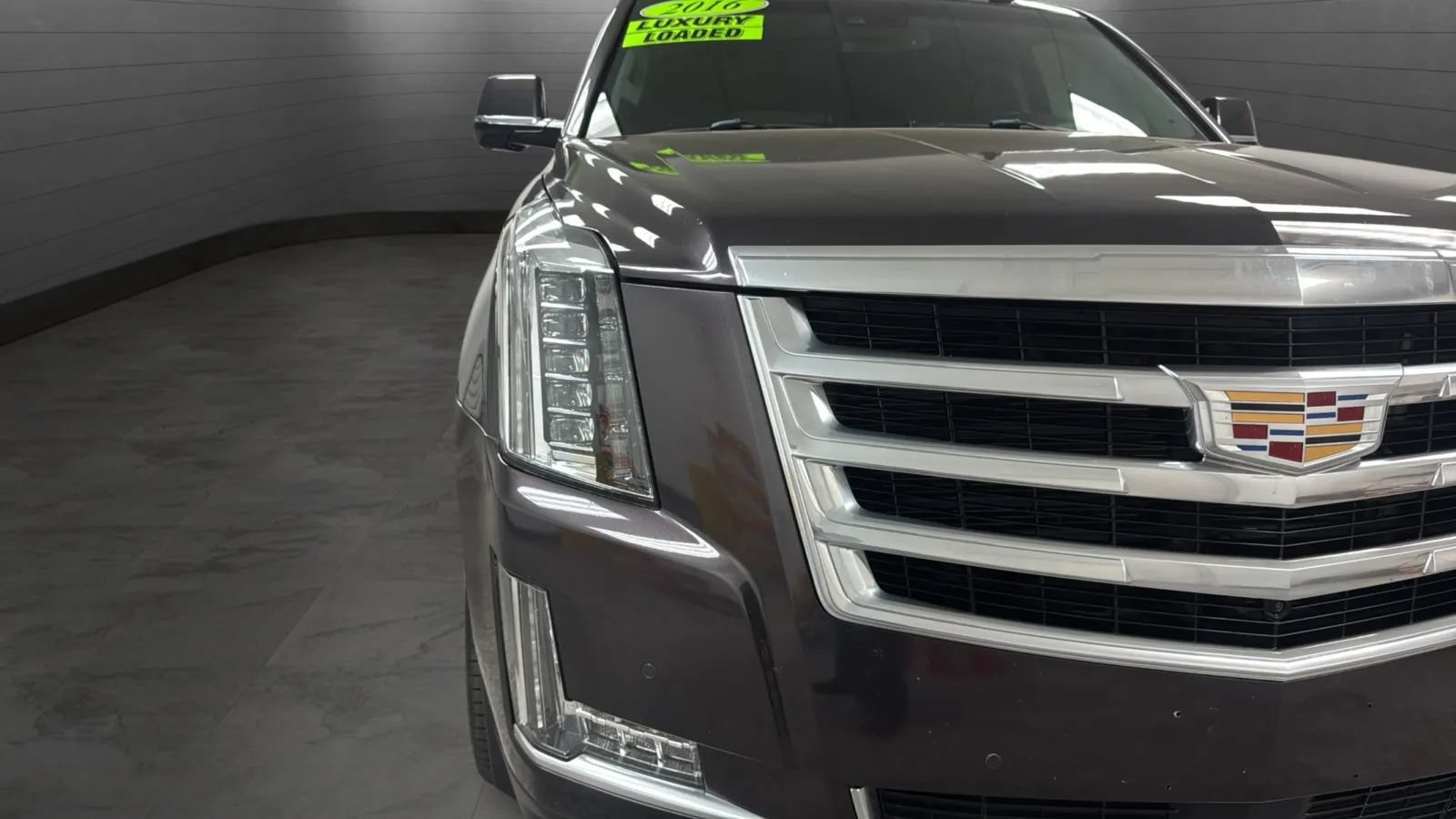 Used 2016 Cadillac Escalade Premium AWD/4WD image 31