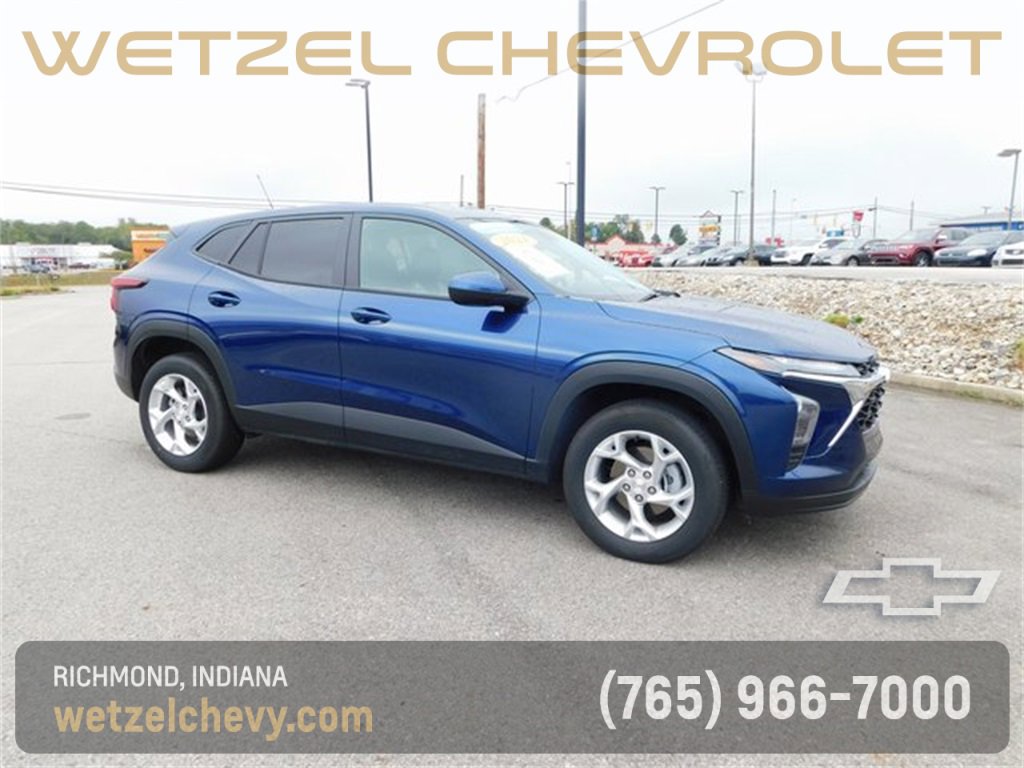 Used 2024 Chevrolet Trax LS w/ LS Convenience Package