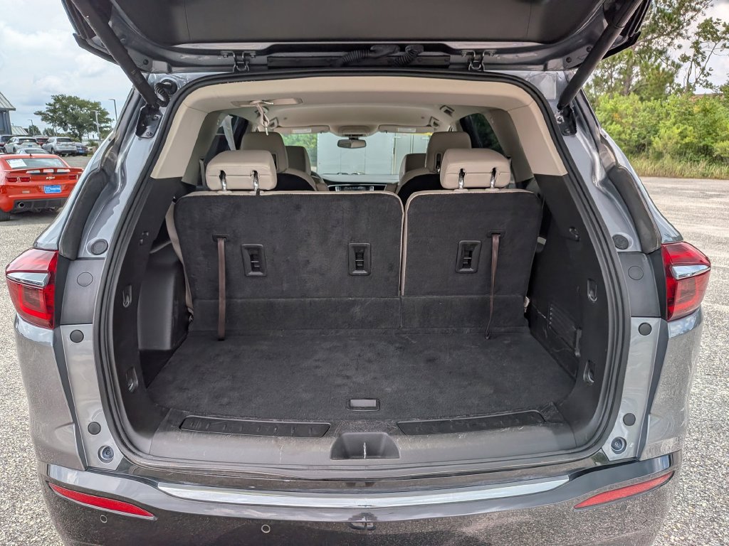 Used 2018 Buick Enclave Essence w/ Trailering Package AWD/4WD image 32