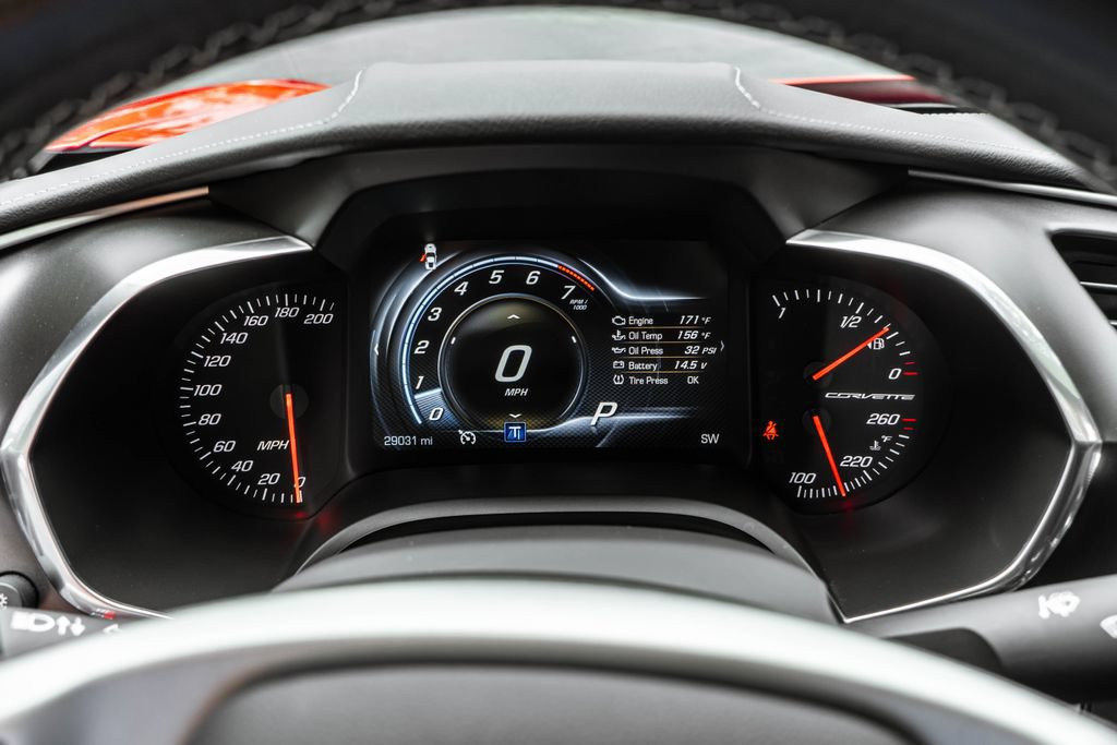 Used 2019 Chevrolet Corvette Stingray Coupe w/ 1LT RWD image 14