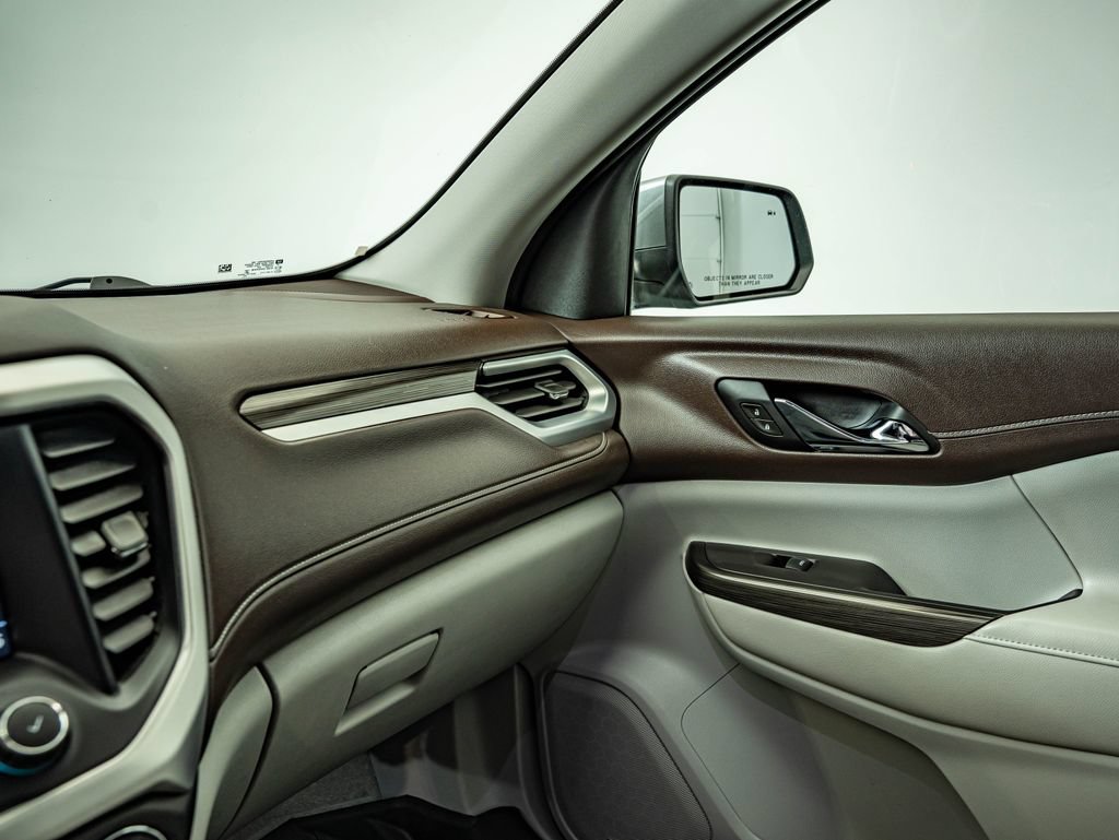 Used 2020 GMC Acadia SLT FWD image 27